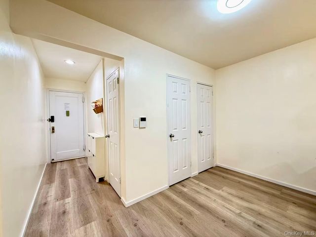 38-15 149 Street 5H, Flushing, NY 11354