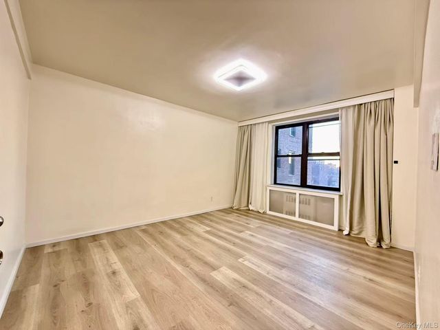 38-15 149 Street 5H, Flushing, NY 11354