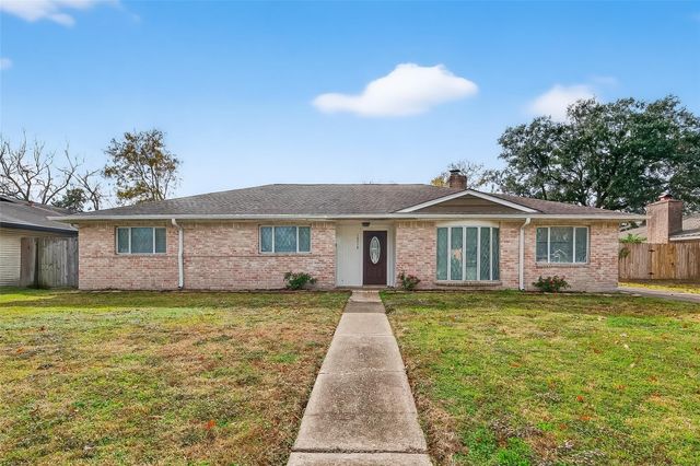 16918 Townes Road, Friendswood, TX 77546