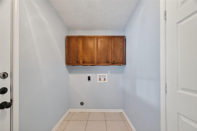 16918 Townes Road, Friendswood, TX 77546