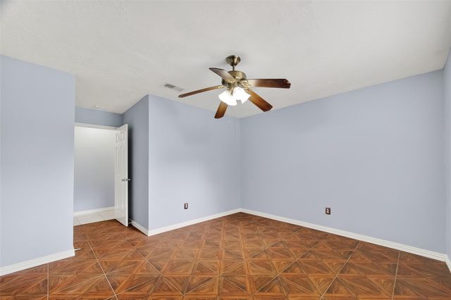 16918 Townes Road, Friendswood, TX 77546