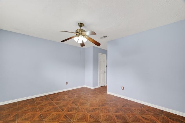 16918 Townes Road, Friendswood, TX 77546