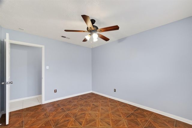 16918 Townes Road, Friendswood, TX 77546