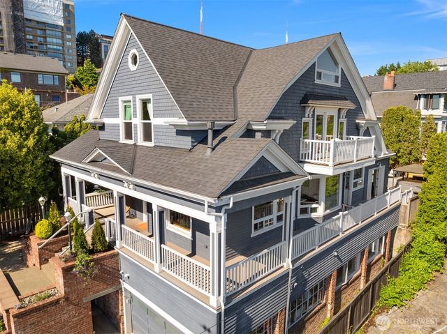 1012 2nd Avenue W, Seattle, WA 98119