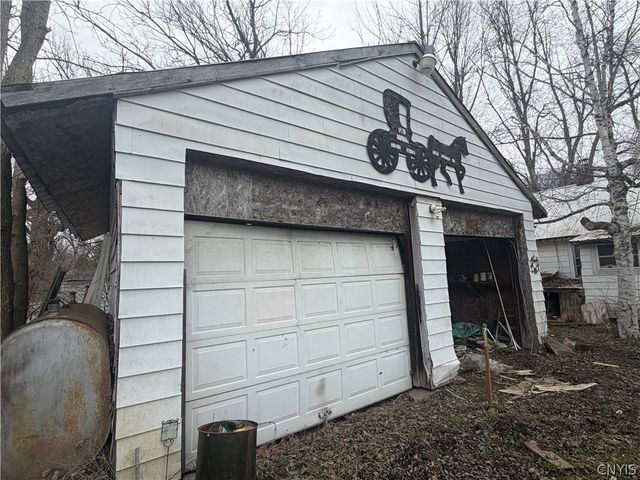 7445 Gordon Road, Lysander, NY 13027