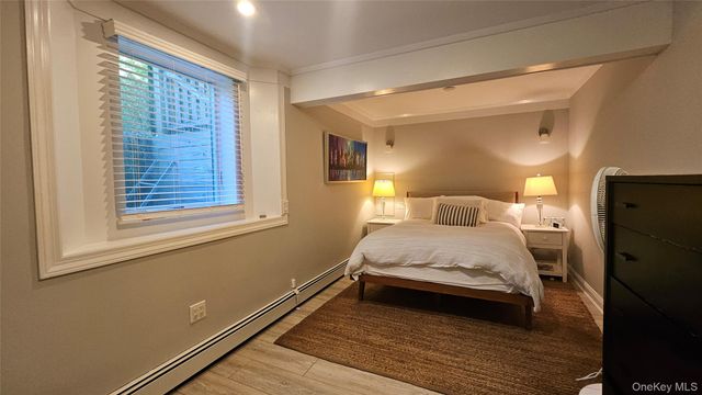 11 John Street, Westhampton Beach, NY 11978