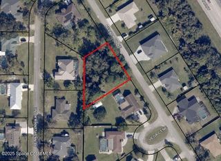 1100 Nevada Drive NE, Palm Bay, FL 32907