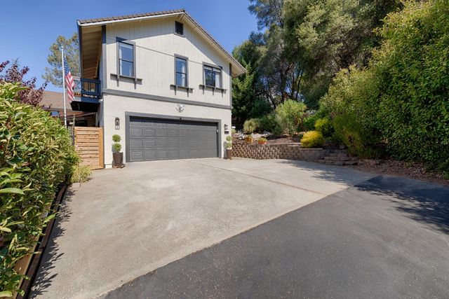 5175 Pondorex Rd, Auburn, CA 95602
