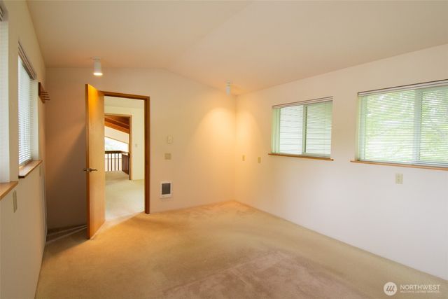 1526 36th Avenue W, Olympia, WA 98506
