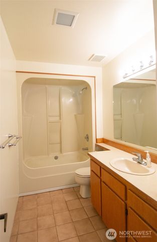1526 36th Avenue W, Olympia, WA 98506