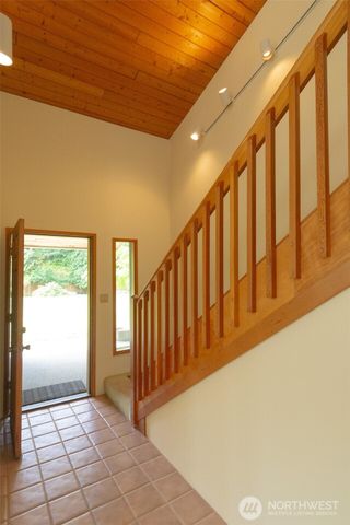 1526 36th Avenue W, Olympia, WA 98506