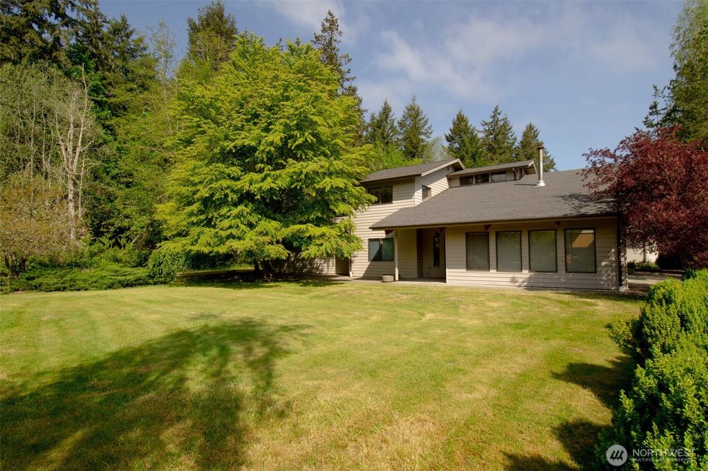 1526 36th Avenue W, Olympia, WA 98506