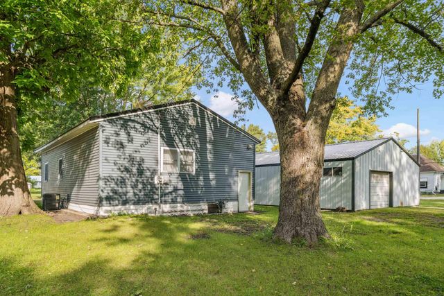 205 SW 8th Avenue, Oelwein, IA 50662