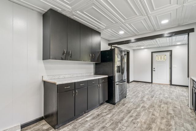 205 SW 8th Avenue, Oelwein, IA 50662