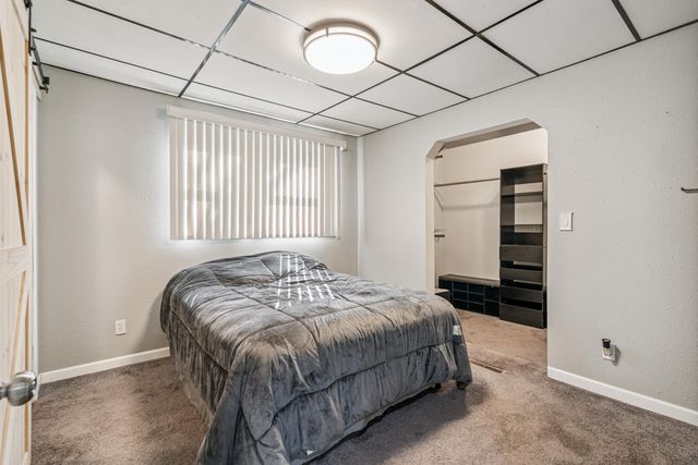 205 SW 8th Avenue, Oelwein, IA 50662