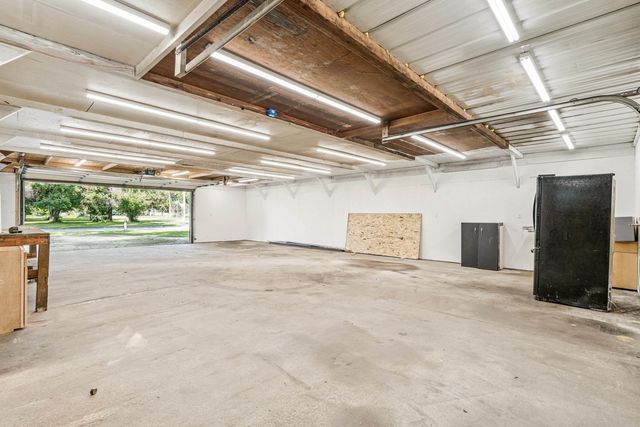 205 SW 8th Avenue, Oelwein, IA 50662