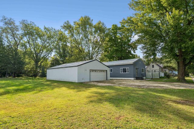 205 SW 8th Avenue, Oelwein, IA 50662
