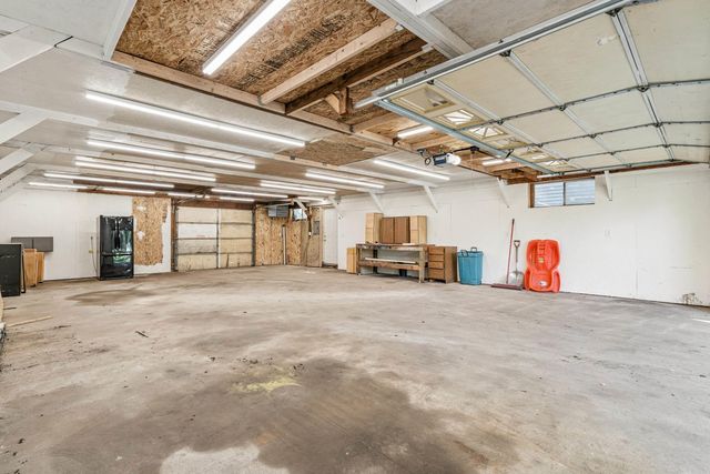 205 SW 8th Avenue, Oelwein, IA 50662