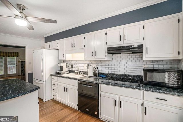 610 Camary Court SE, Conyers, GA 30094