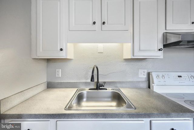 220 GRANTLEY ST, York, PA 17401