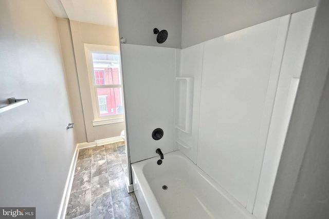 220 GRANTLEY ST, York, PA 17401