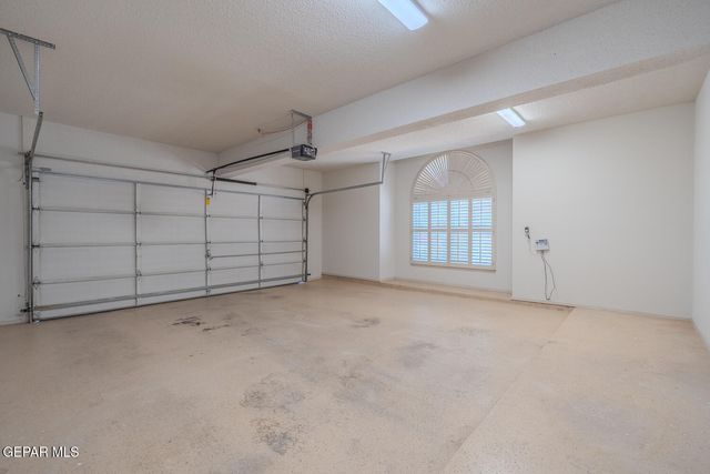 2066 PASEO DEL PRADO, El Paso, TX 79936