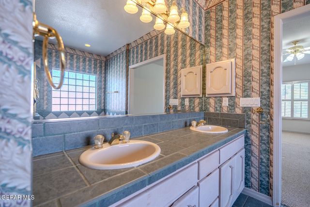 2066 PASEO DEL PRADO, El Paso, TX 79936