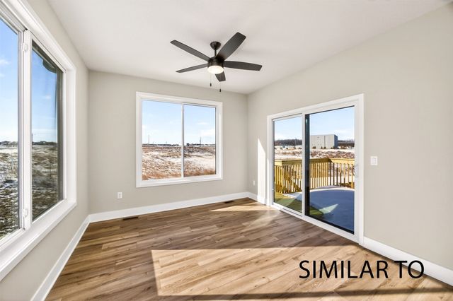 16712 Walnut Meadows Circle, Urbandale, IA 50323