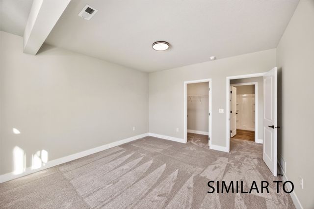 16712 Walnut Meadows Circle, Urbandale, IA 50323