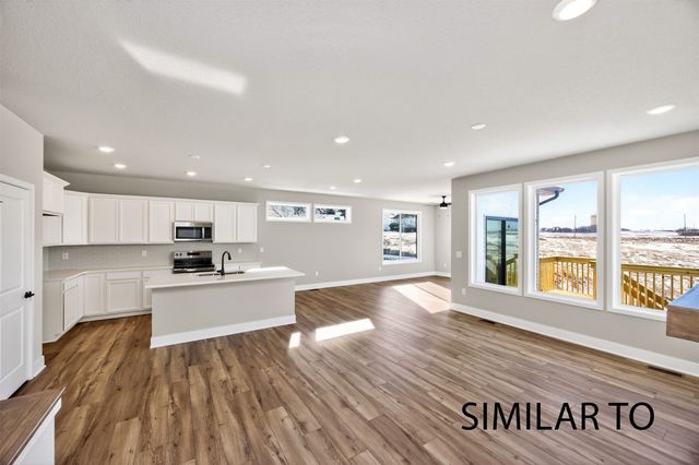 16712 Walnut Meadows Circle, Urbandale, IA 50323