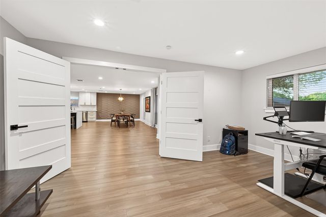 6227 Yarwell Drive, Houston, TX 77096