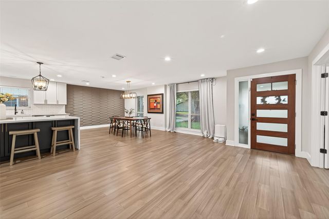 6227 Yarwell Drive, Houston, TX 77096