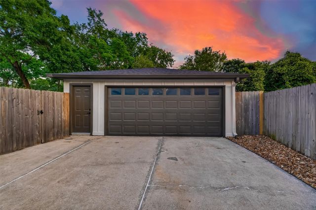 6227 Yarwell Drive, Houston, TX 77096