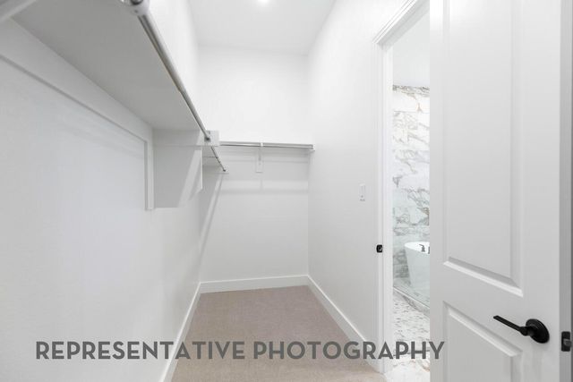 12219 Sweetbriar Loop, Mont Belvieu, TX 77523