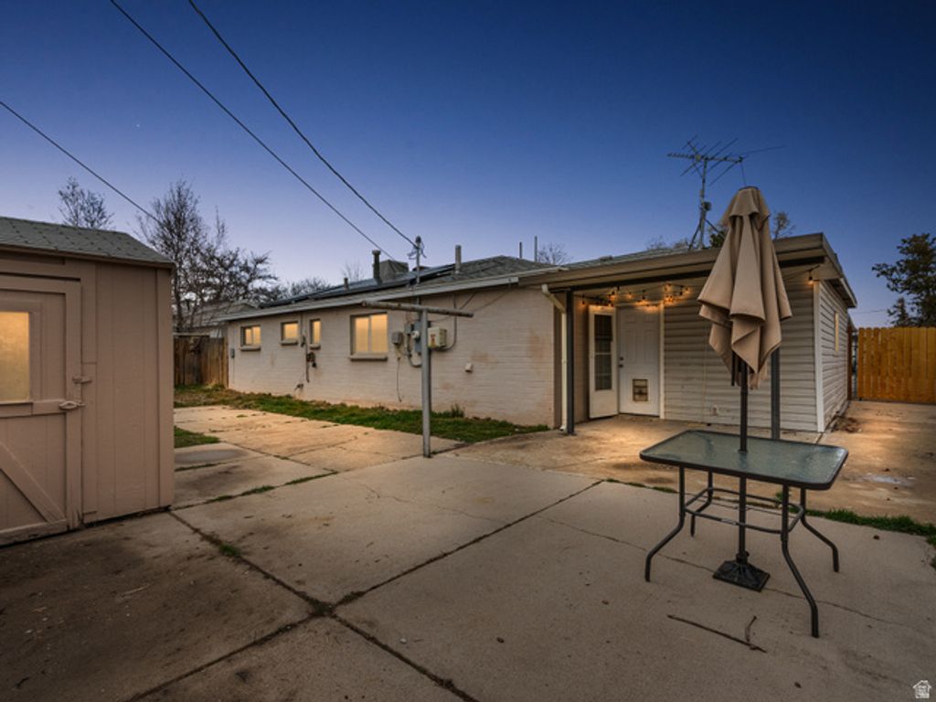 Image 16 of property listing at 4481 W 5015 S, Kearns, UT 84118