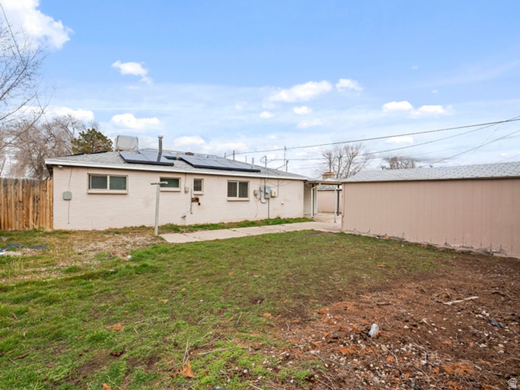 Image 18 of property listing at 4481 W 5015 S, Kearns, UT 84118