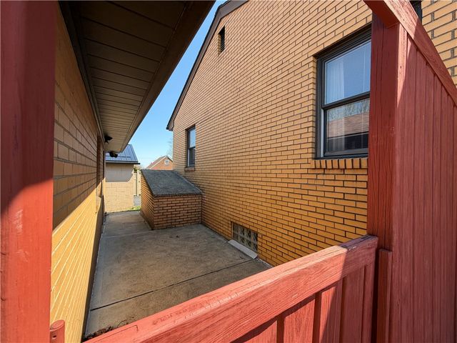 710 Walnut Street, Monongahela, PA 15063