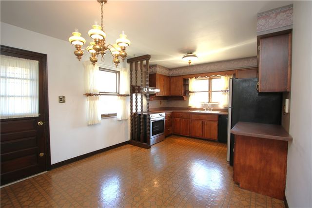 710 Walnut Street, Monongahela, PA 15063