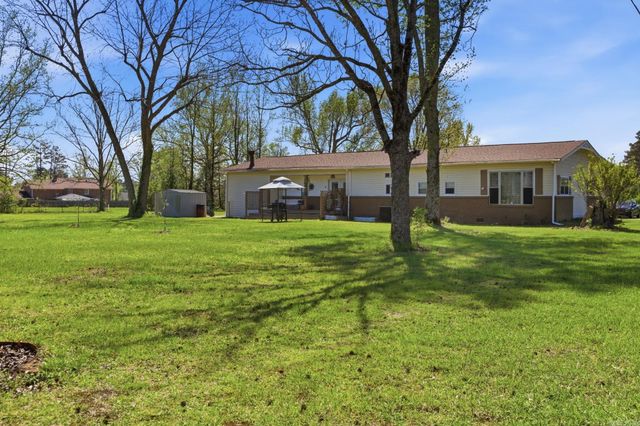 6307 Middle Warren Rd, Pine Bluff, AR 71603