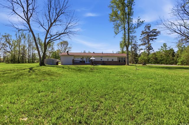 6307 Middle Warren Rd, Pine Bluff, AR 71603