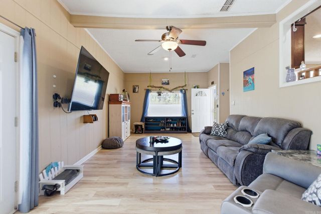 6307 Middle Warren Rd, Pine Bluff, AR 71603