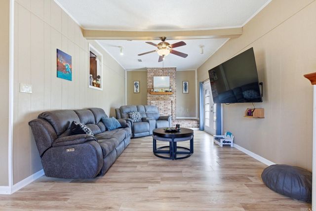 6307 Middle Warren Rd, Pine Bluff, AR 71603