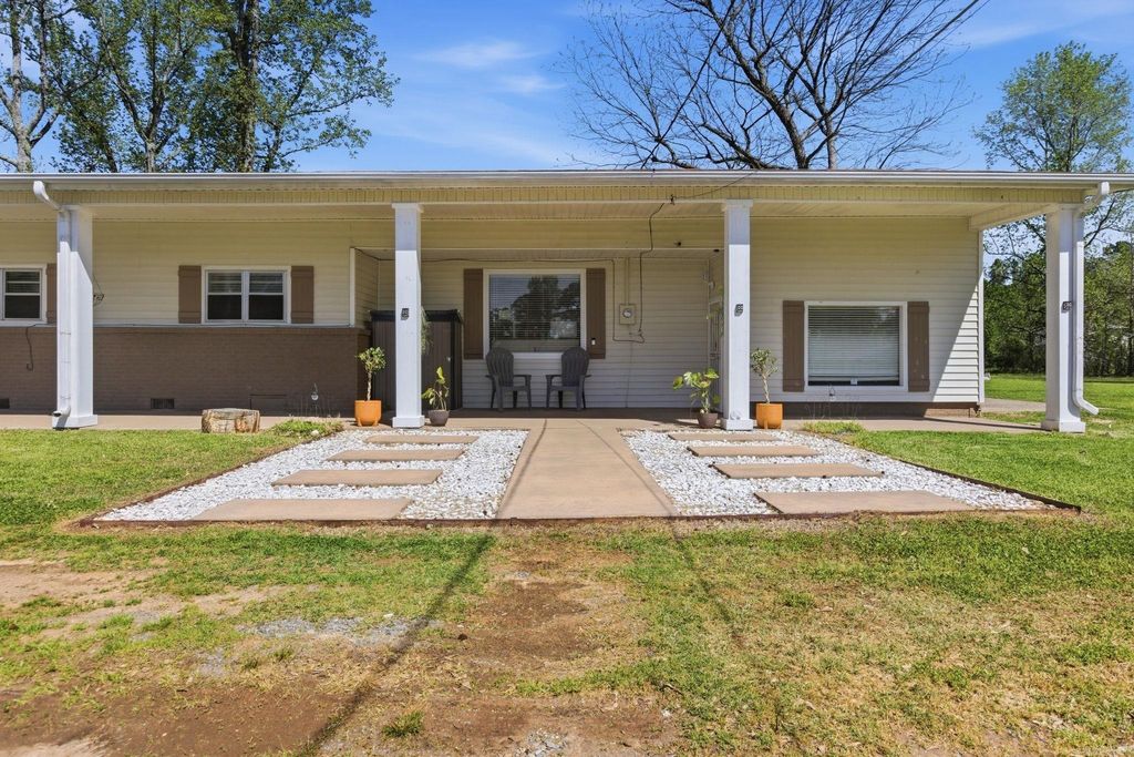 6307 Middle Warren Rd, Pine Bluff, AR 71603