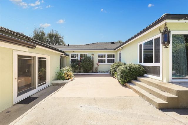 1700 N Santa Anita Avenue, Arcadia, CA 91006