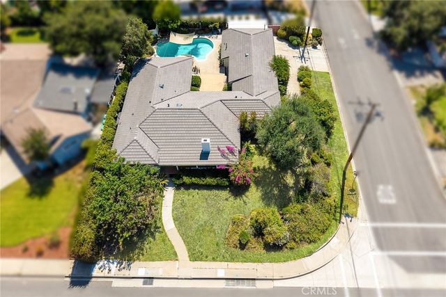 1700 N Santa Anita Avenue, Arcadia, CA 91006