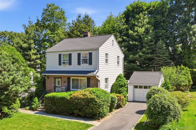 30 Greenvale Circle, White Plains, NY 10607