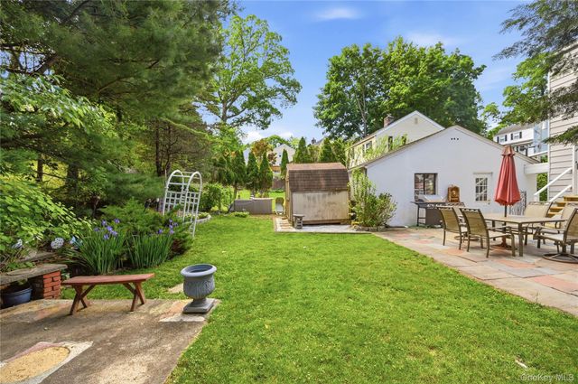 30 Greenvale Circle, White Plains, NY 10607