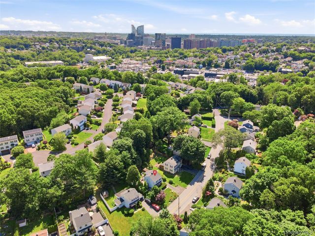 30 Greenvale Circle, White Plains, NY 10607