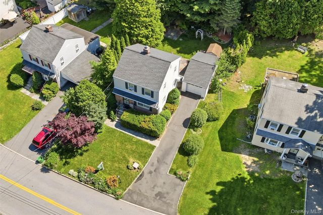 30 Greenvale Circle, White Plains, NY 10607