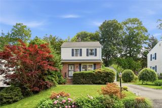 30 Greenvale Circle, White Plains, NY 10607